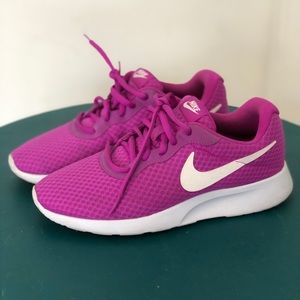 Like new Nike Running Shoes